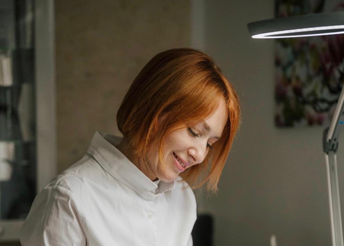Anna Romboy bei der Behandlung